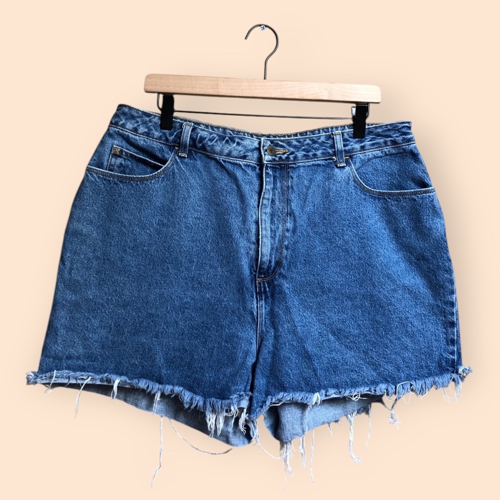 Collusion ASOS Denim Mom Shorts Washed Blue Raw Hem Cut Offs Plus Size US 14